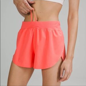 Lululemon Find Your Pace Short 3 in Sunset